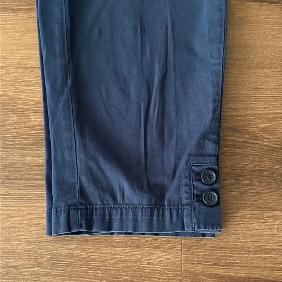 Talbots Navy Pedal Pusher Pants with Bottom Detail. Size 8 - Picture 2 of 5